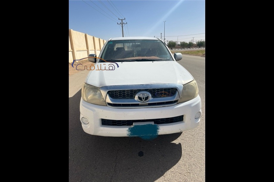 Hilux Toyota White