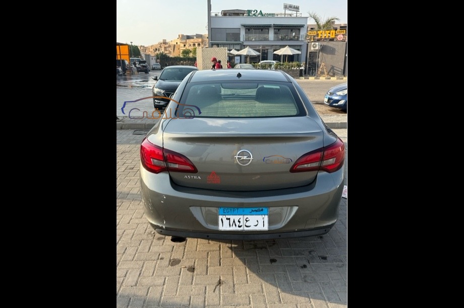 Astra Opel فيراني