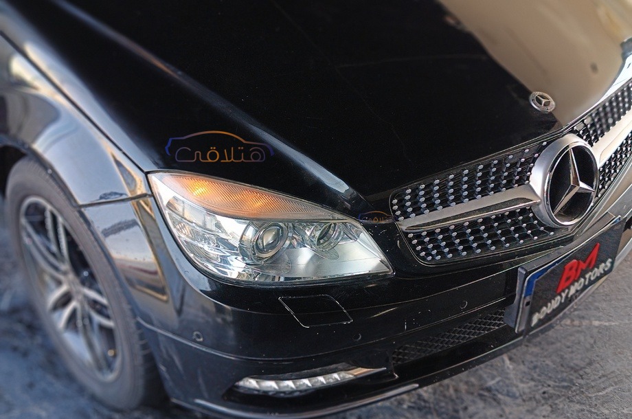 C 300 Mercedes Black