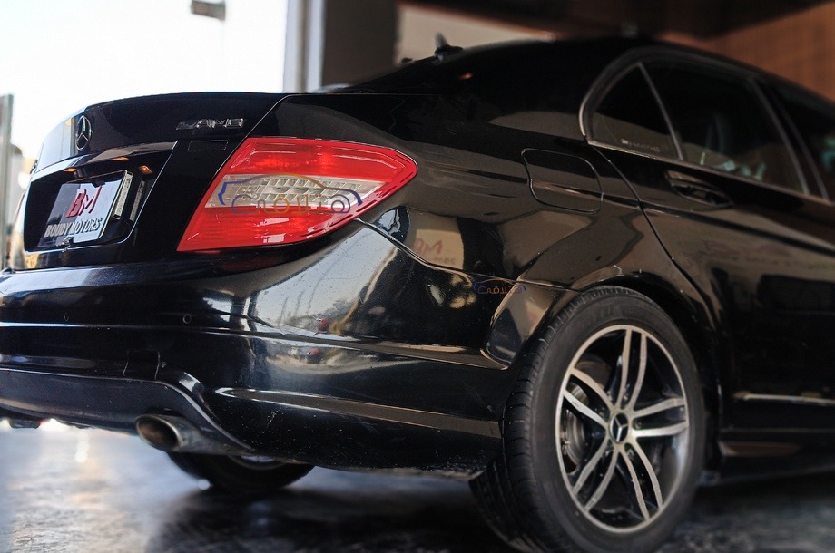 C 300 Mercedes Black
