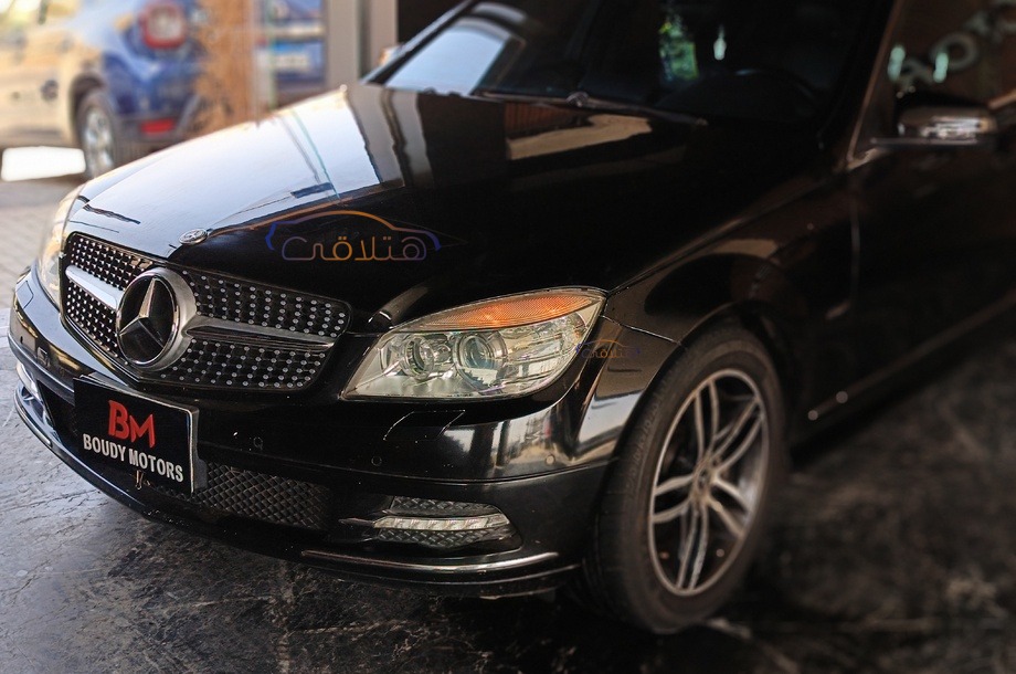 C 300 Mercedes Black