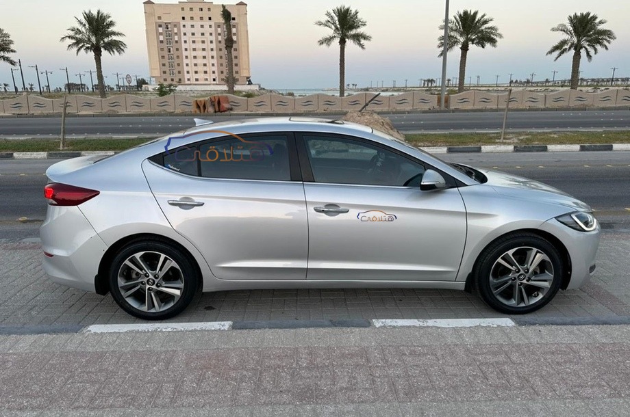 Elantra Hyundai Silver