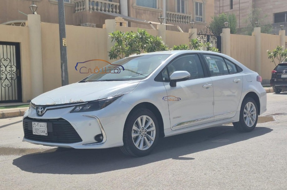Corolla Toyota White