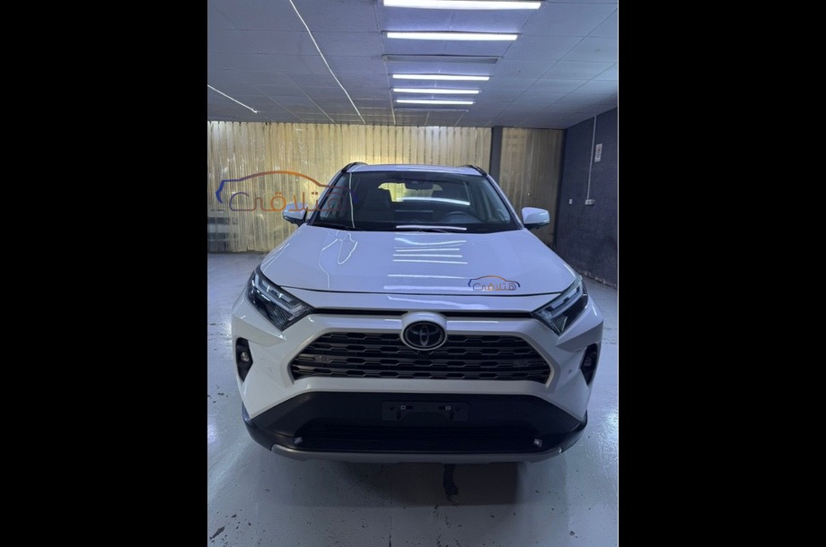 Rav 4 Toyota White