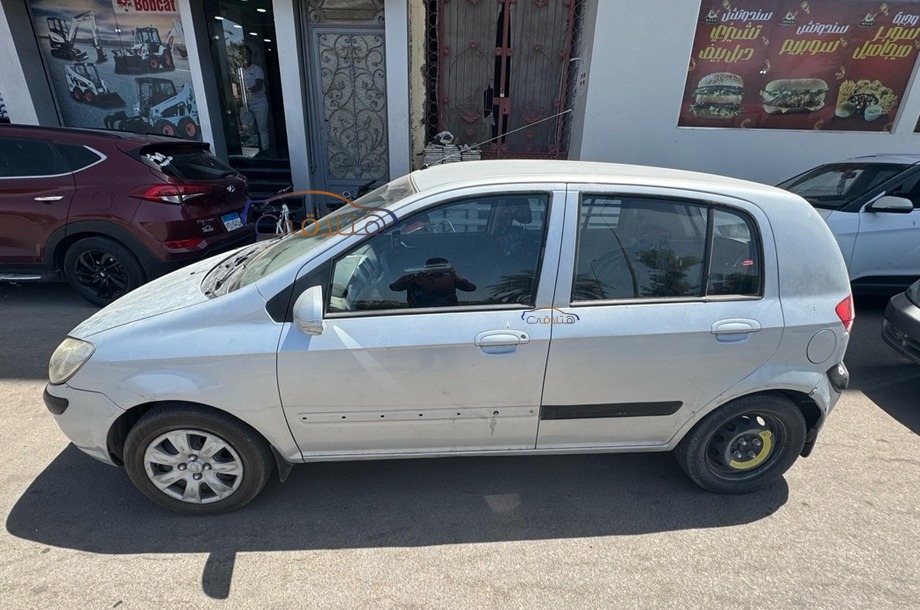 Getz Hyundai فضي