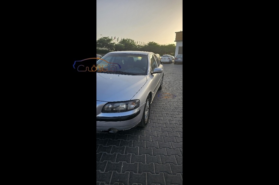 S60 Volvo Green