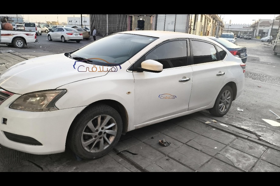 Sentra Nissan White