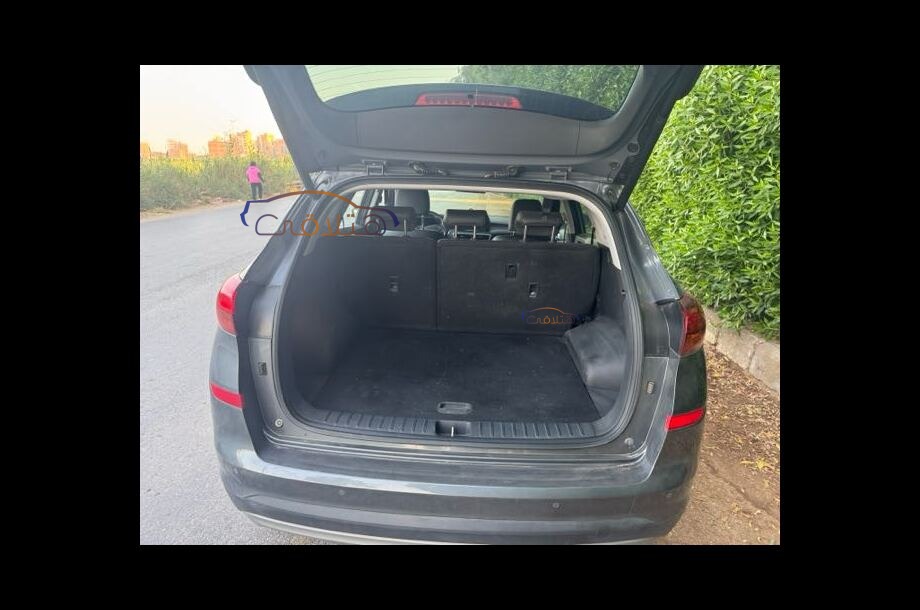 Tucson Turbo Hyundai بترولي