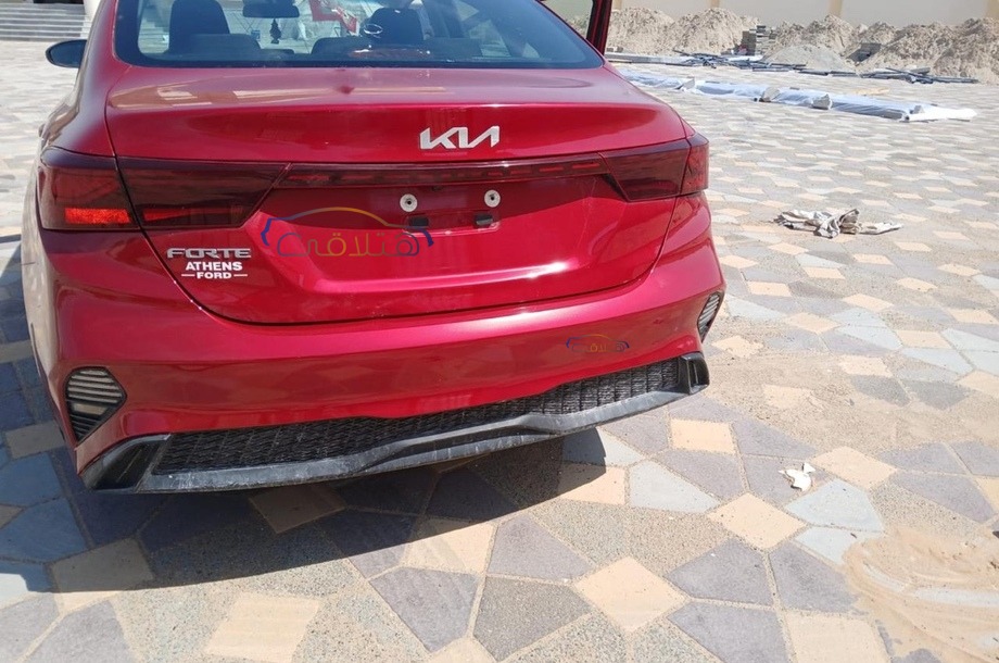 Forte Kia احمر