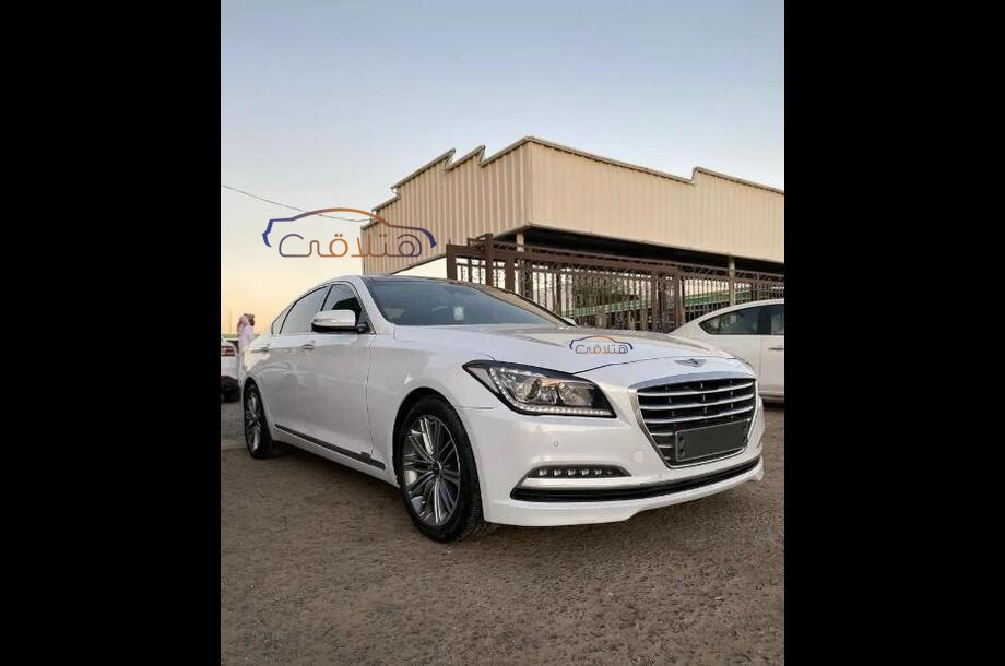 G80 Genesis أبيض