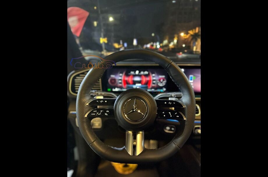 GLS Mercedes Black