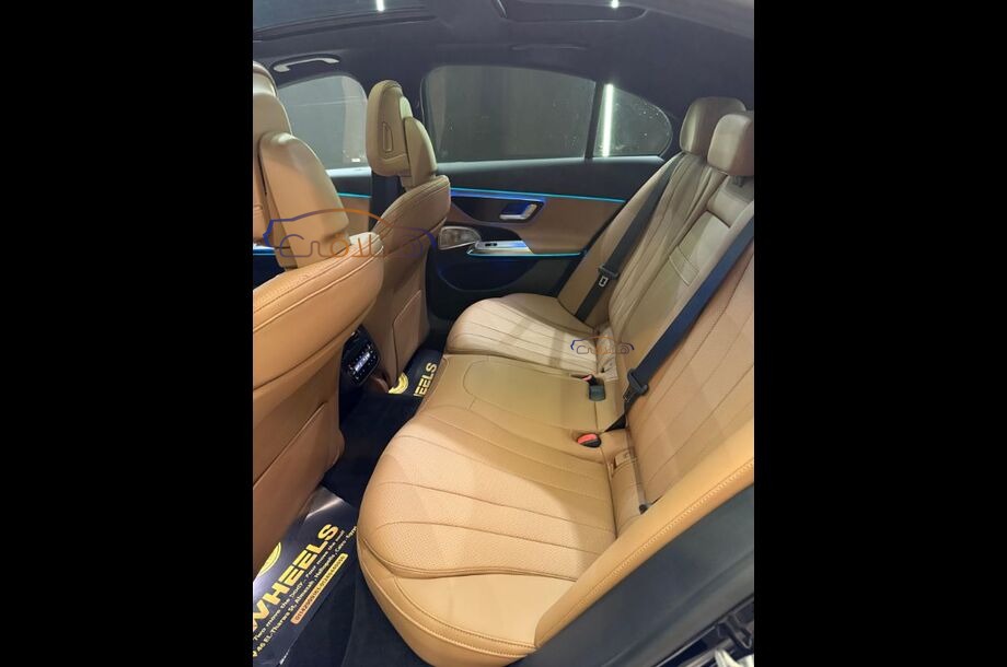 E 200 Mercedes Black