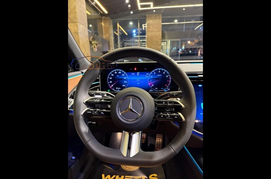 E 200 Mercedes Black