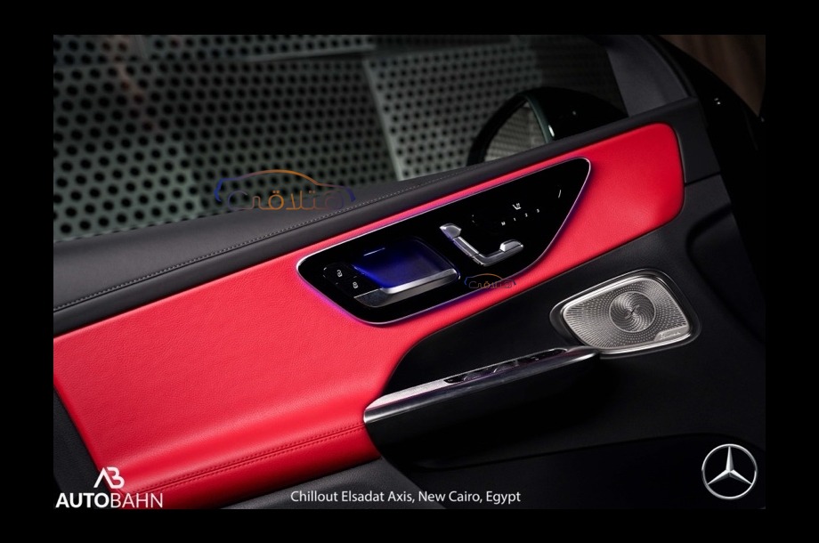 GLC 300 Mercedes أسود