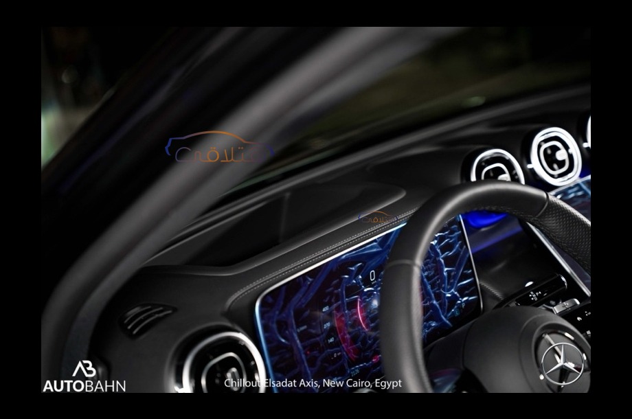 GLC 300 Mercedes أسود