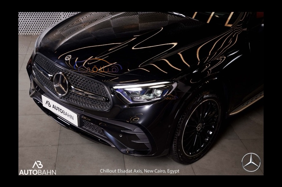 GLC 300 Mercedes أسود