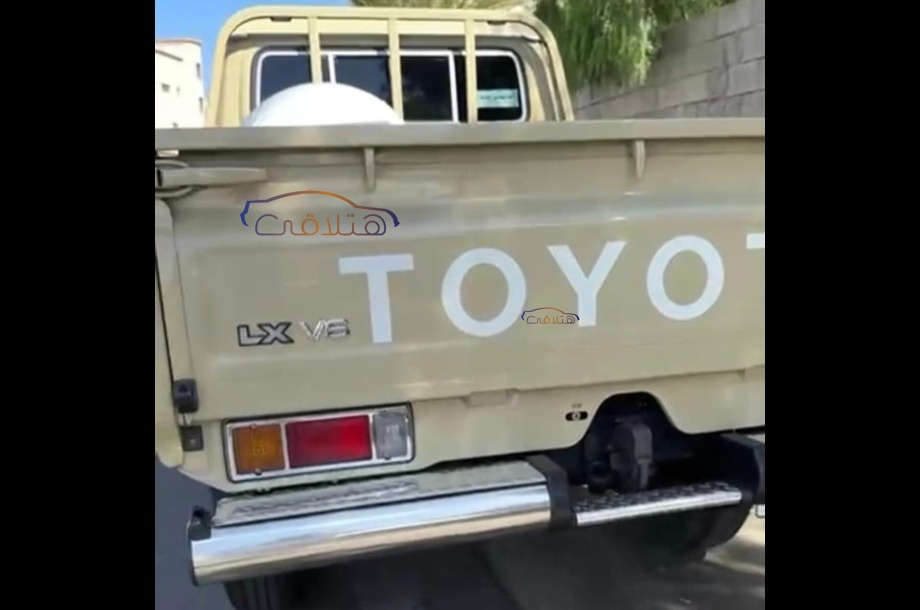 Land Cruiser Toyota Mocha