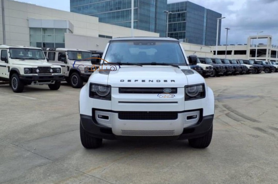 Defender Land Rover White