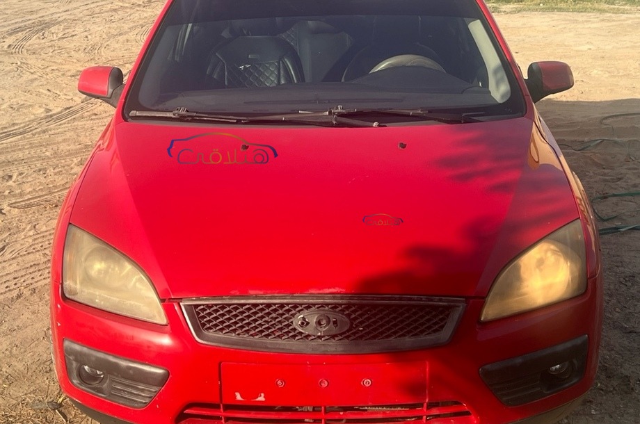 Focus Ford Red