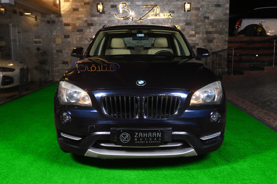 X1 BMW Dark blue