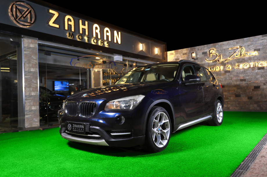 X1 BMW Dark blue