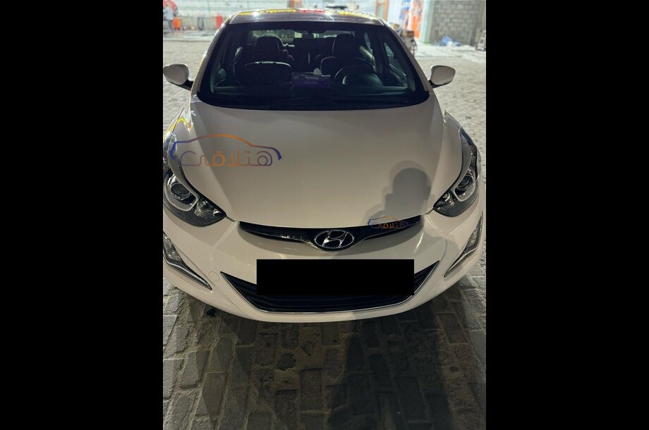 Elantra Hyundai White