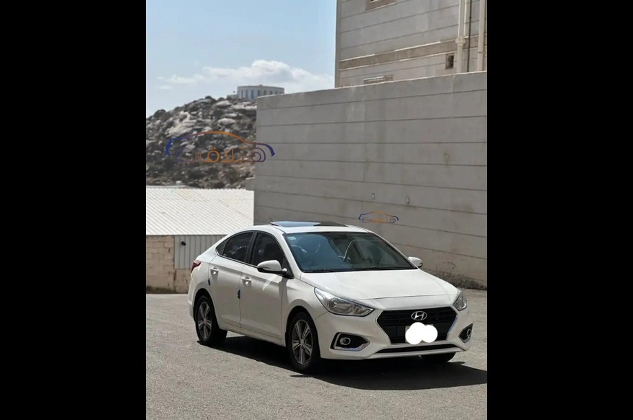 Accent Hyundai White