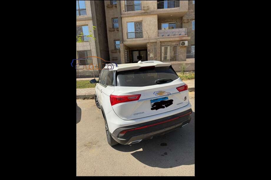 Captiva Chevrolet أبيض