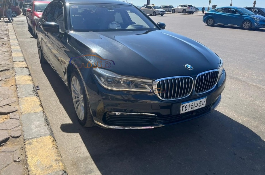 740 BMW أسود
