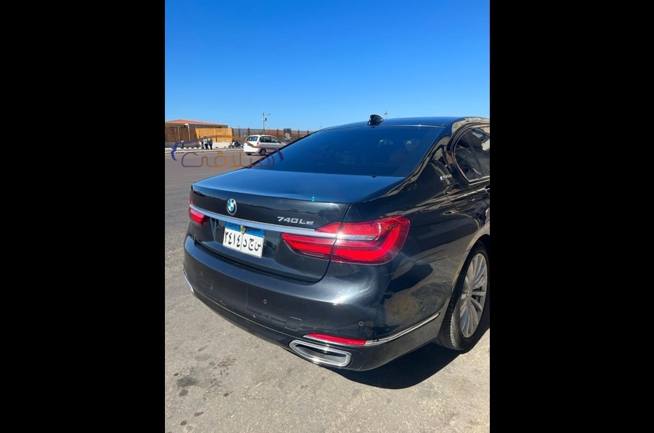 740 BMW أسود