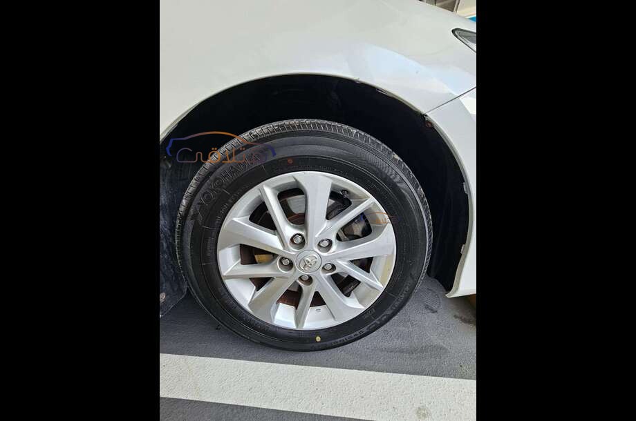 Camry Toyota White
