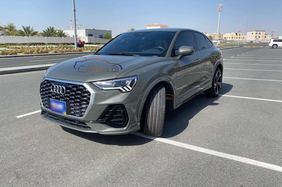 Q3 Audi Gray
