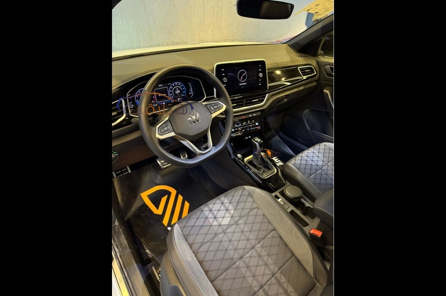 T-Roc Volkswagen White