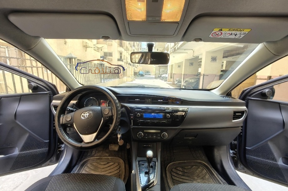 Corolla Toyota Dark grey