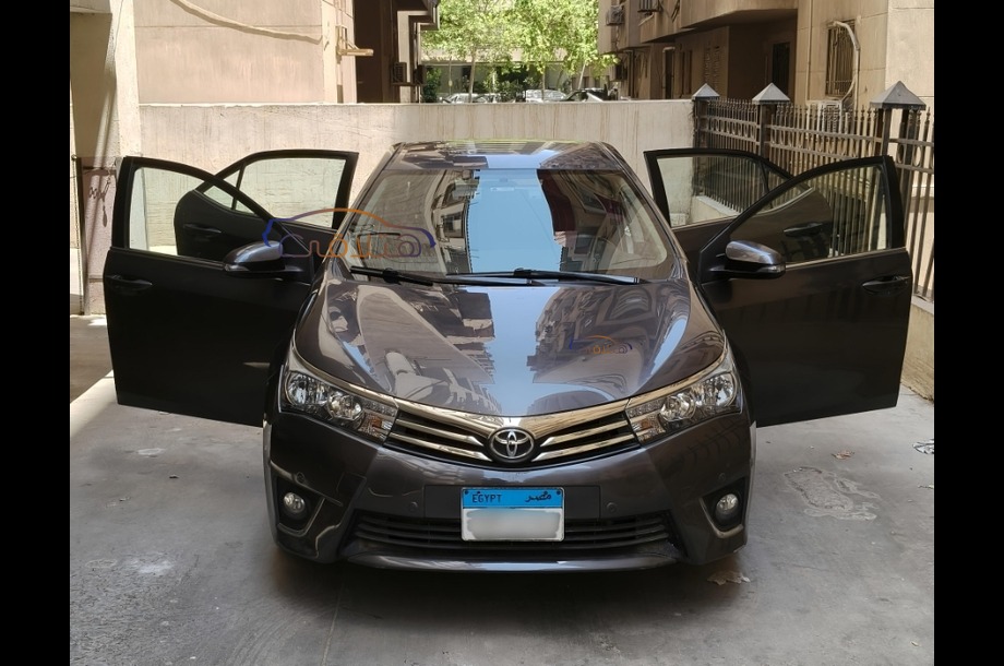 Corolla Toyota Dark grey