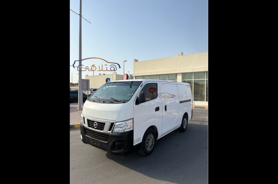Urvan Nissan White