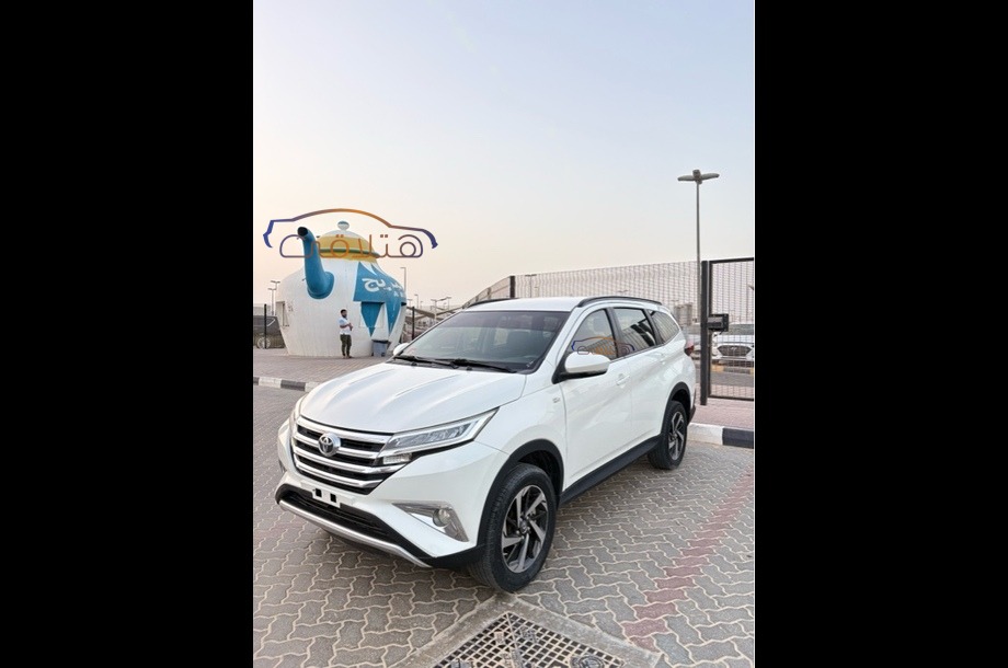 Rush Toyota White