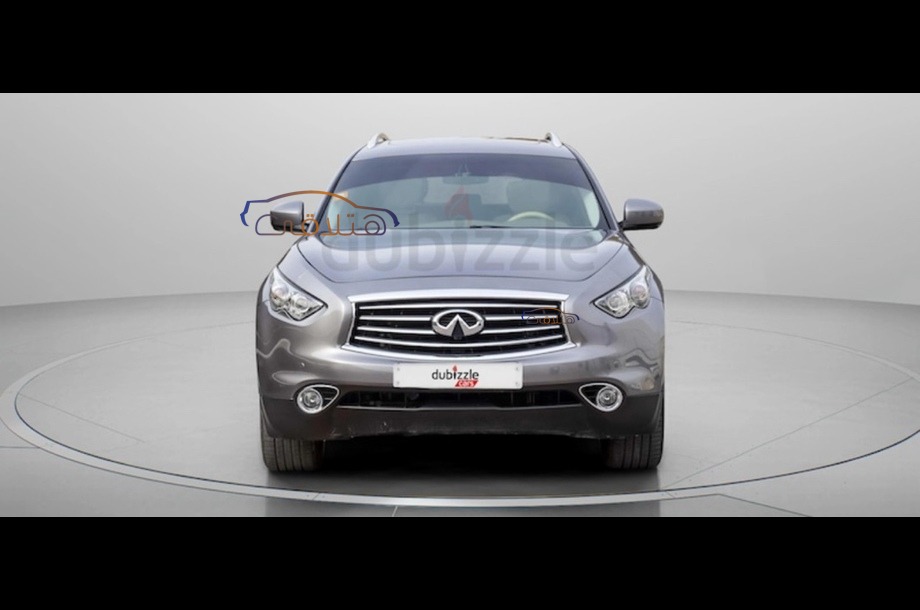 QX70 Infiniti فضي