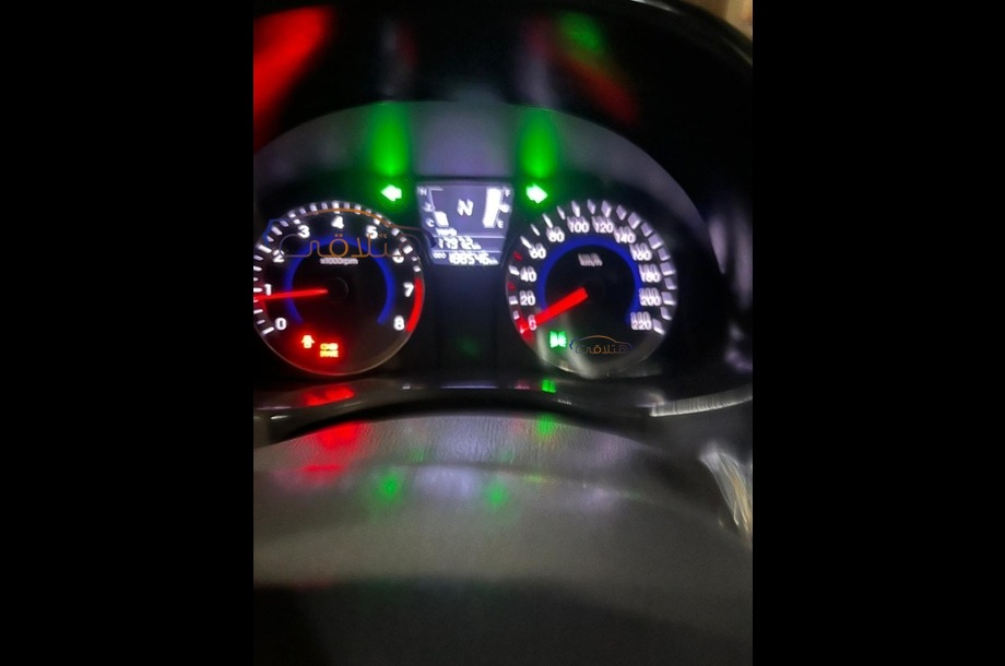 Accent RB Hyundai فضي