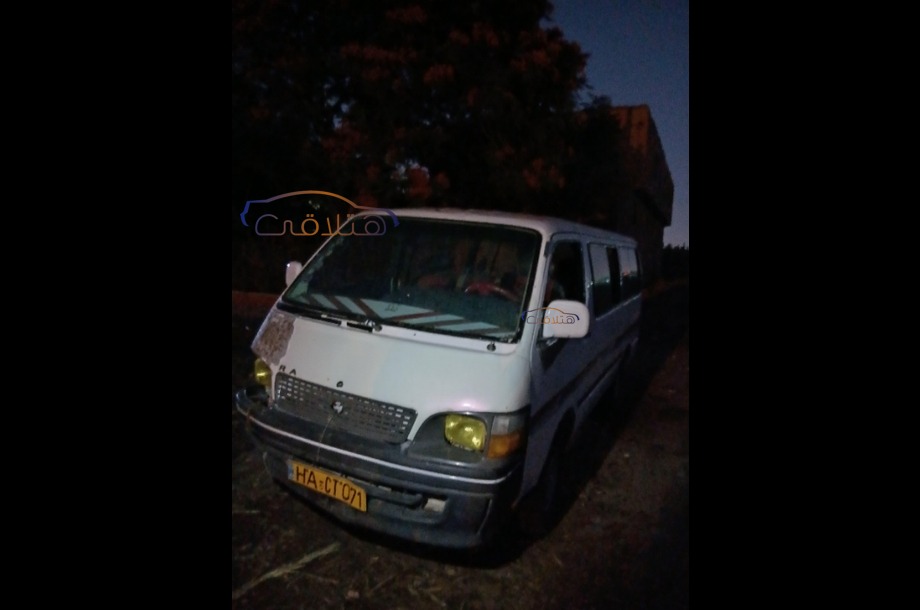 Microbus Toyota 1999 6 October Silver 6994667 - Car for sale : Hatla2ee