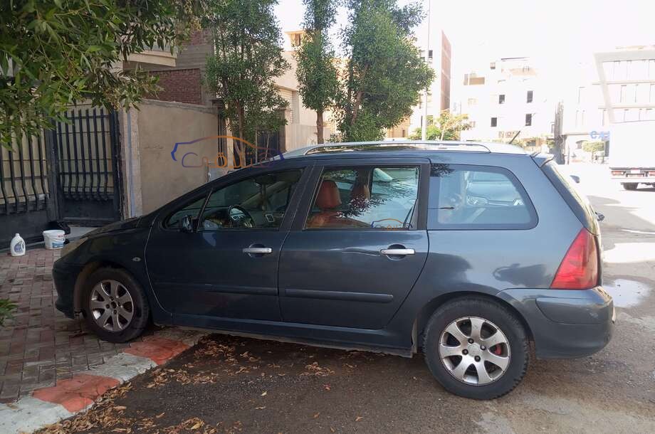 307 Peugeot بترولي