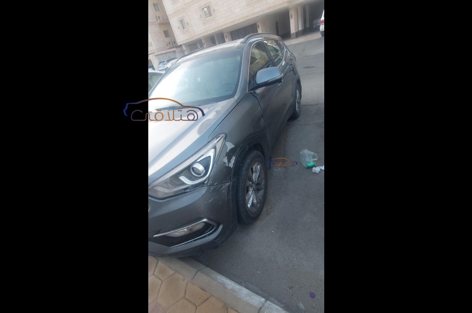 Santa Fe Hyundai Gray