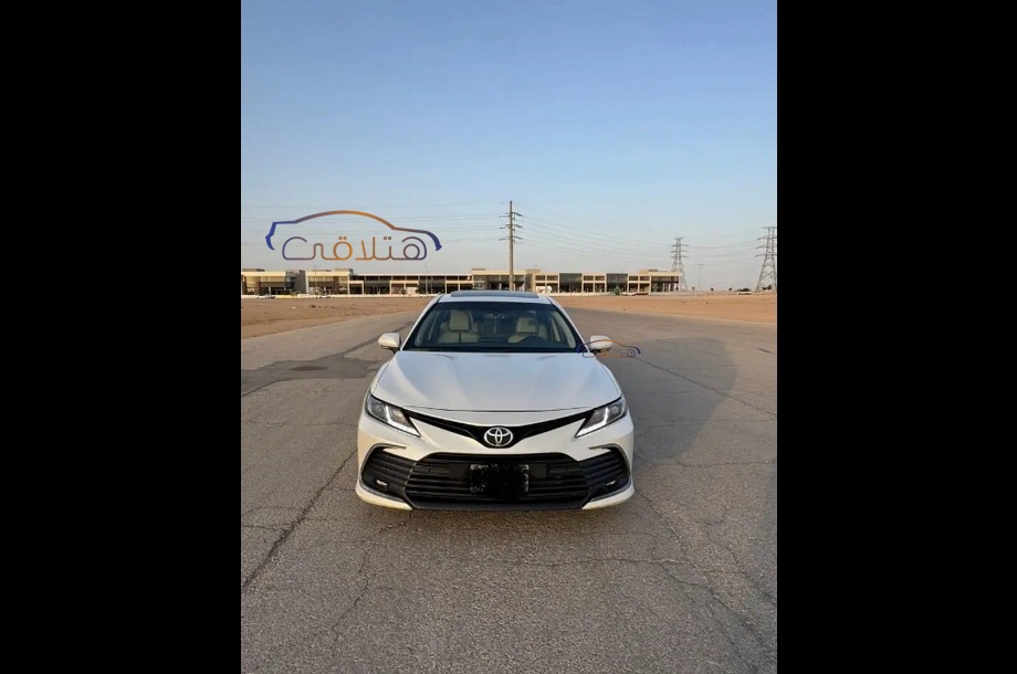Camry Toyota White
