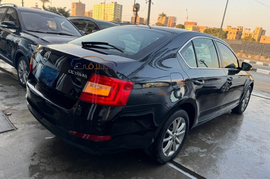 Octavia Skoda Black