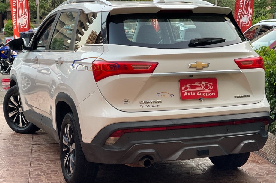 Captiva Chevrolet أبيض