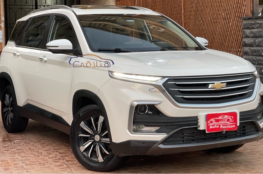 Captiva Chevrolet أبيض