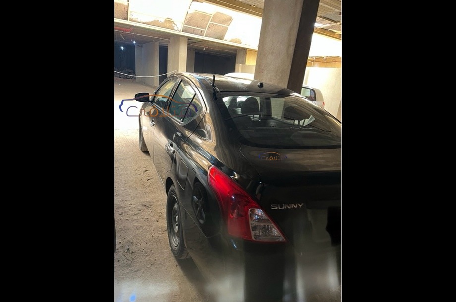 Sunny Nissan Black