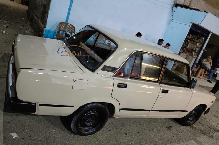 1200 Lada بيج