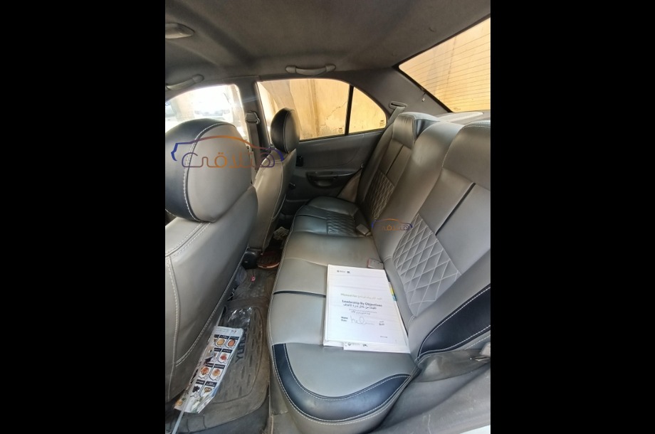 Verna Hyundai فضي