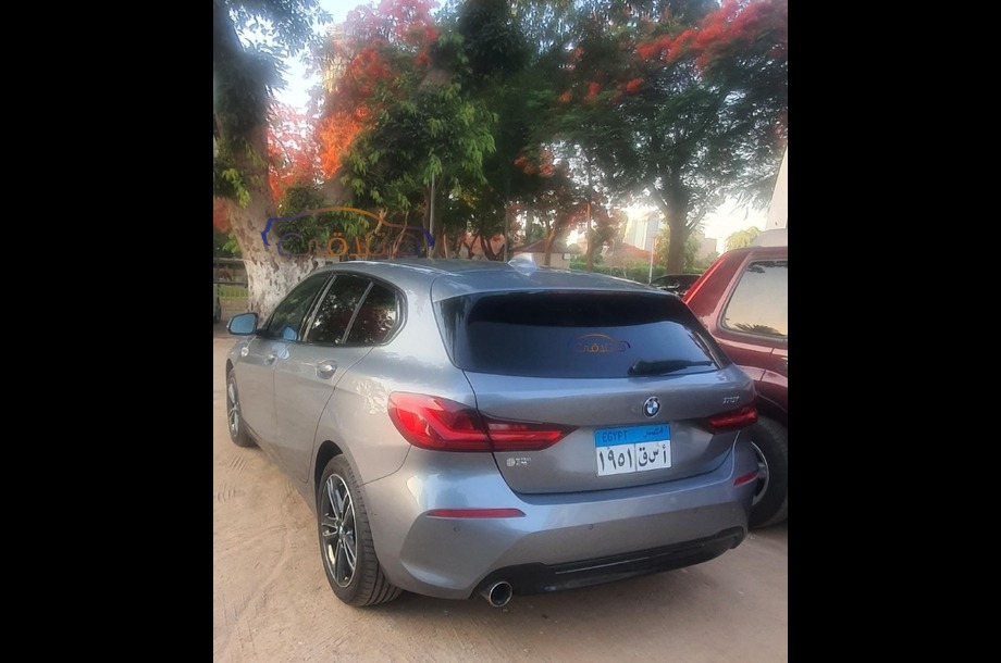 118 BMW فضي